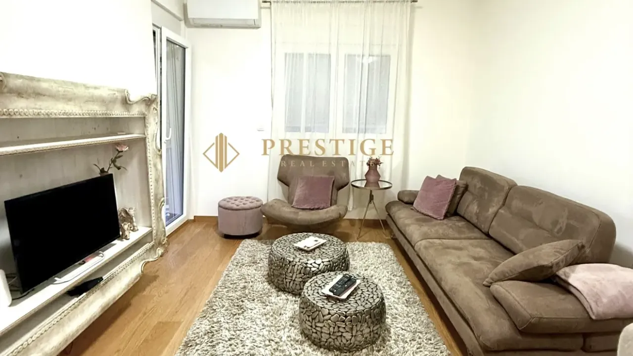 Izdavanje, jednosoban stan, 45m², City Kvart, Podgorica