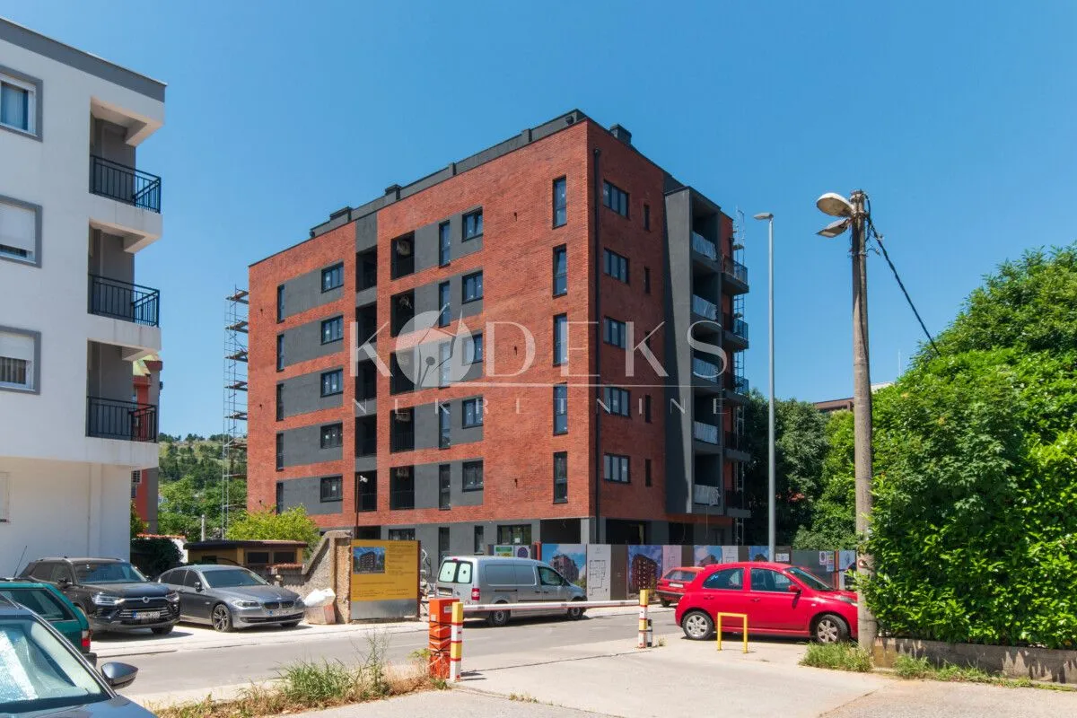 Sale, four bedroom apartment, 220m², Vezirov Most, Podgorica