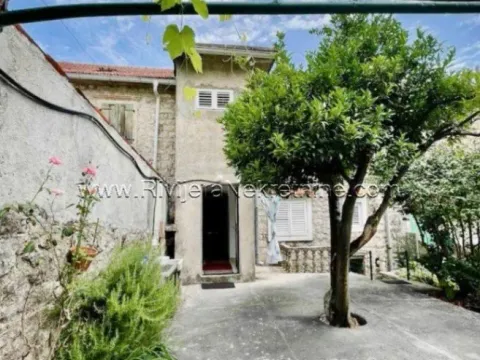 Prodaja, kuća, 235m², Prčanj, Kotor - image 10