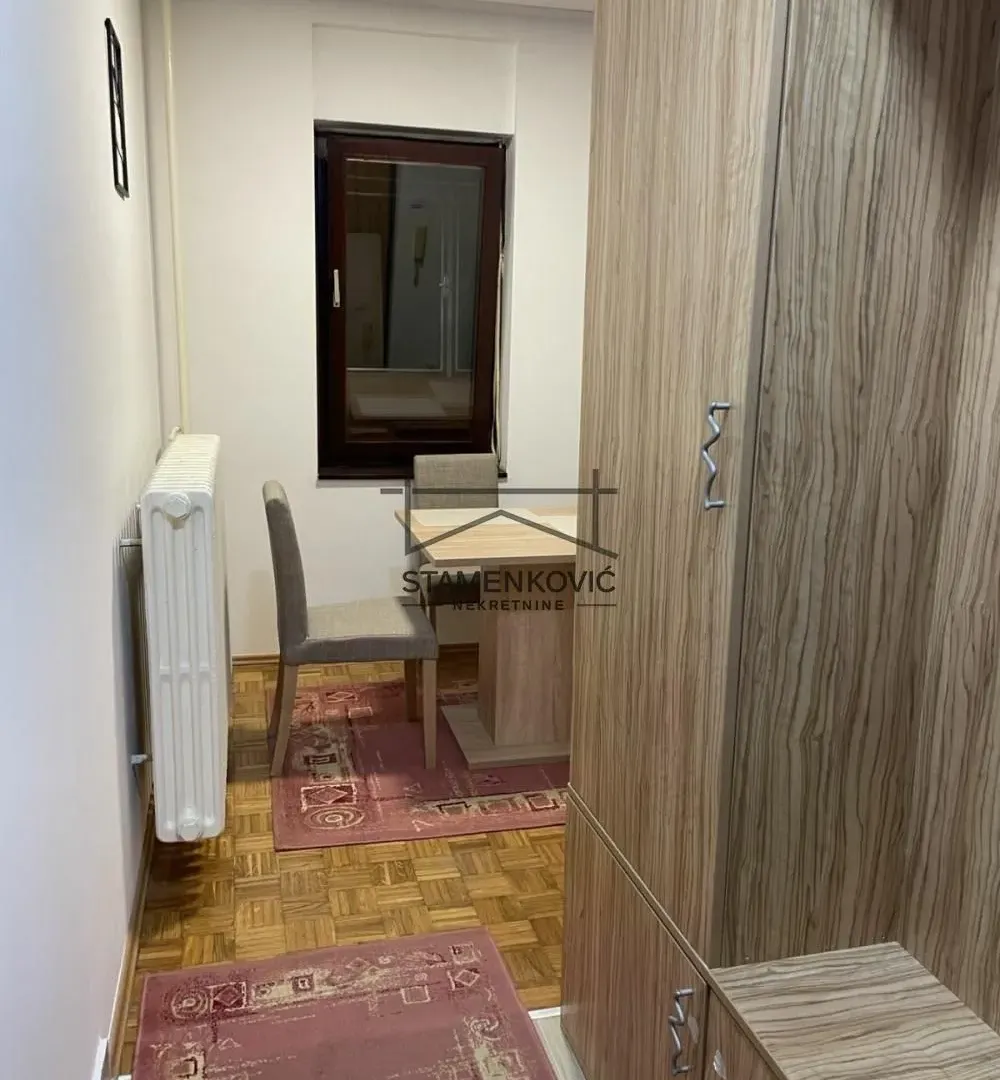 Izdavanje, jednosoban stan, 41m², Petrovaradin, Novi Sad