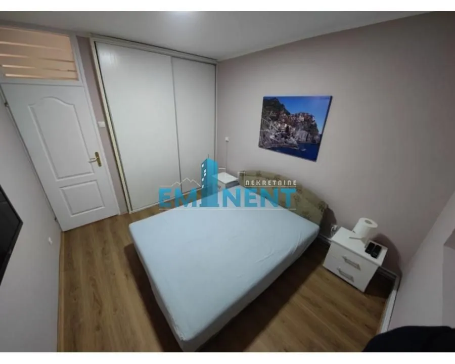 Izdavanje, dvosoban stan, 59m², Savski Venac, Beograd