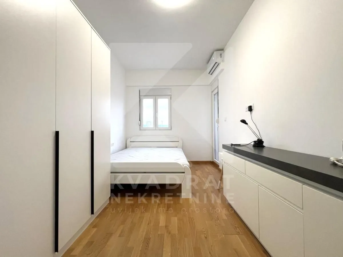 Izdavanje, dvosoban stan, 80m², Stari Aerodrom, Podgorica
