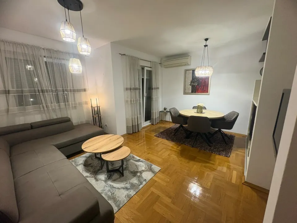 Rent, one bedroom apartment, 50m², Stari Aerodrom, Podgorica