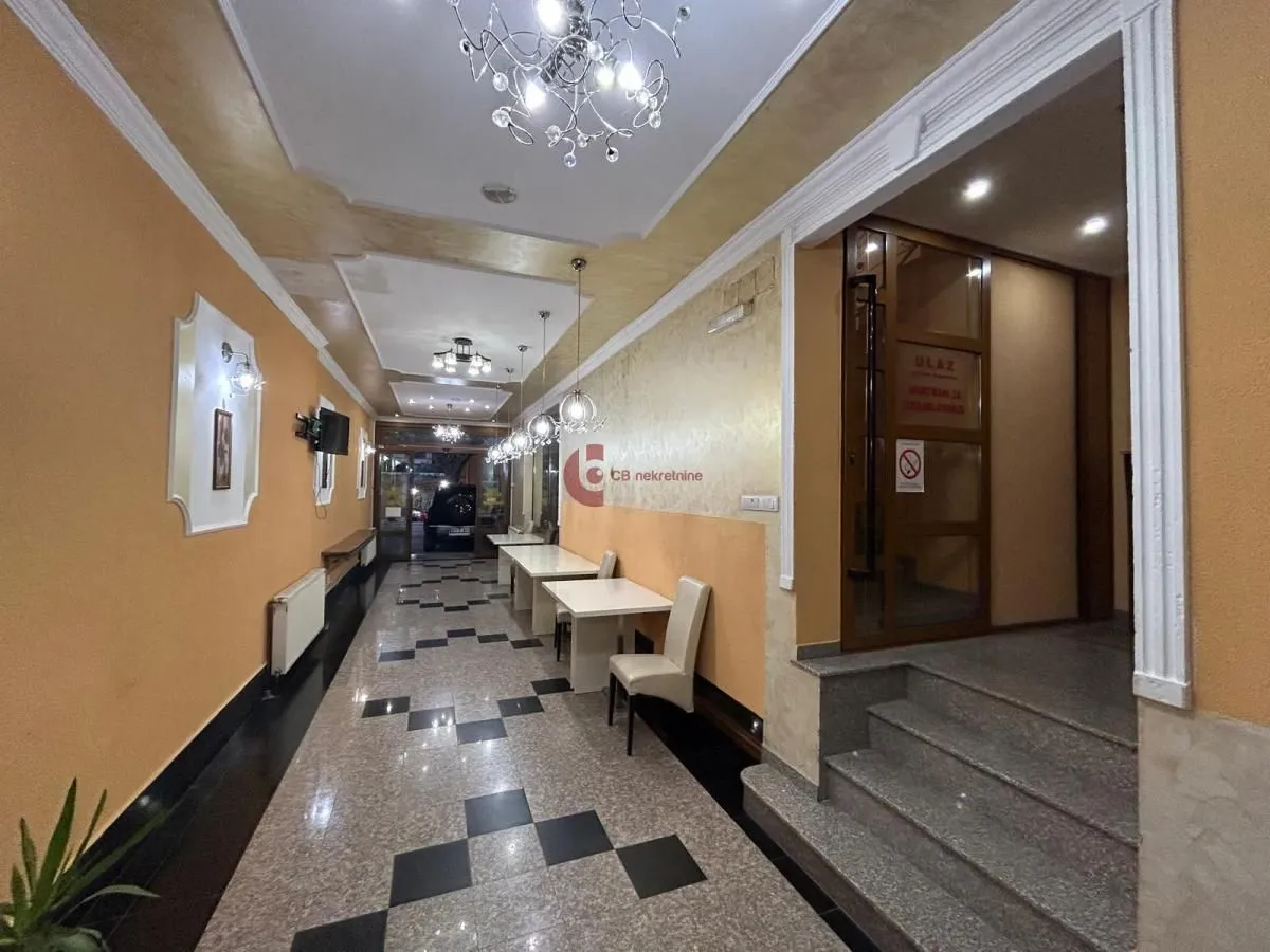 Sale, office space, 1400m², Centar, Subotica