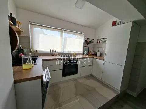 Rent, two bedroom apartment, 70m², Voždovac Sve Podlokacije, Beograd - image 10
