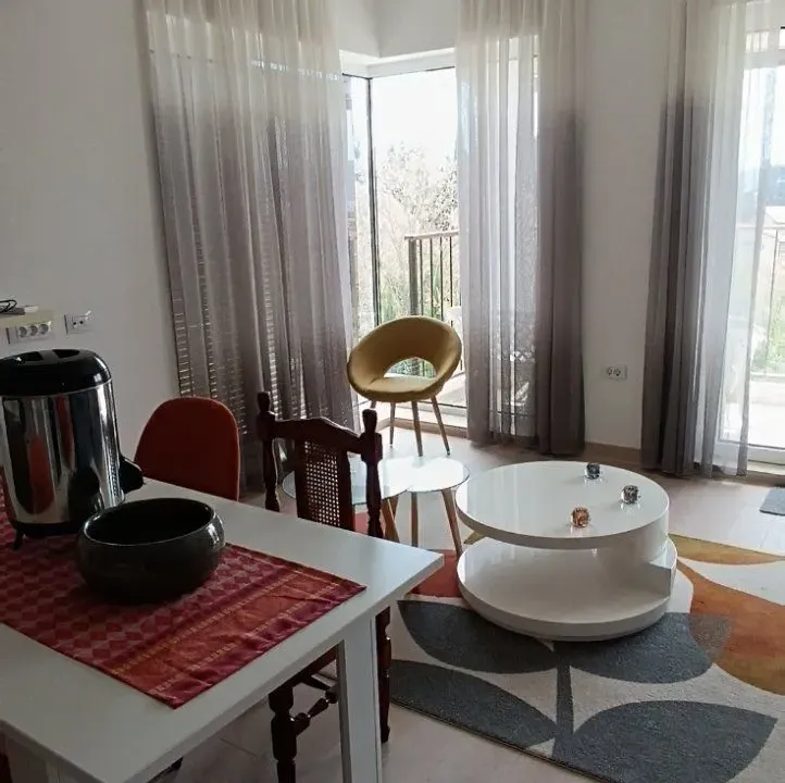 Prodaja, dvosoban stan, 80m², Donja Lastva, Tivat