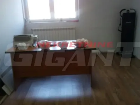 Izdavanje, poslovni prostor, 300m², Mirijevo 1, Mirijevo Sve Podlokacije - image 11