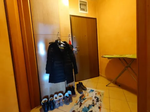 Izdavanje, jednosoban stan, 40m², Stari Aerodrom, Podgorica - image 2