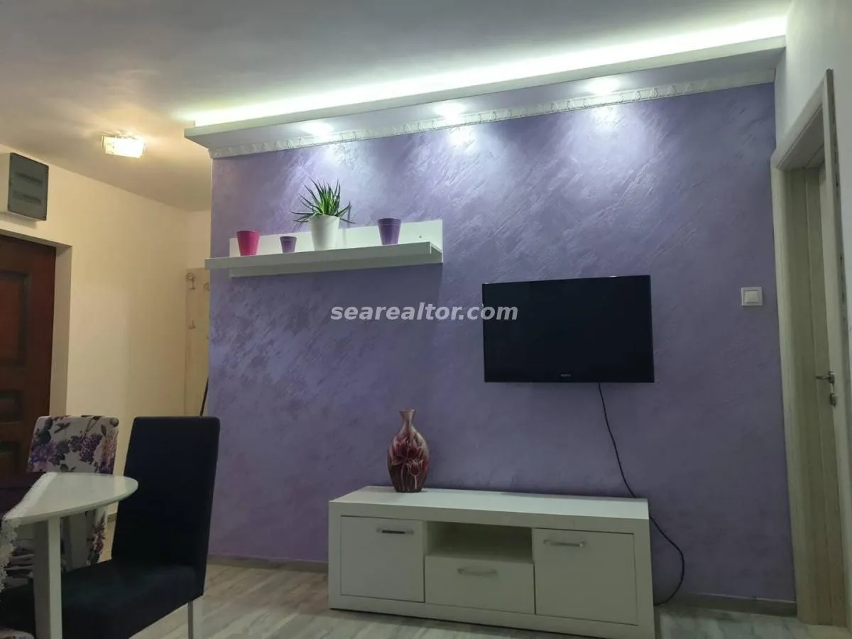 Rent, two bedroom apartment, 65m², Škaljari, Kotor