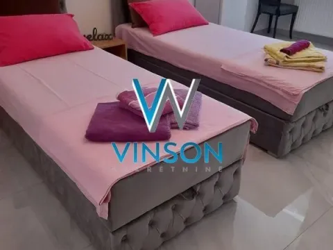 Izdavanje, četvorosoban stan, 100m², Petrovaradin, Novi Sad - image 7