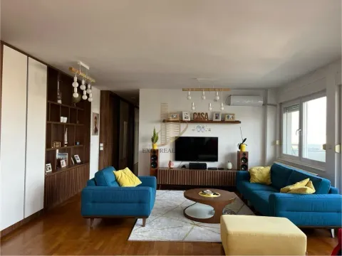 Prodaja, četvorosoban stan, 112m², Stari grad, Novi Sad - image 2