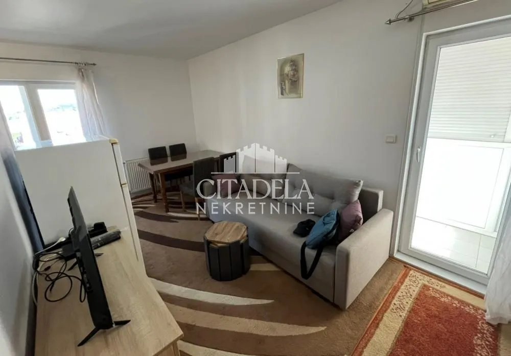 Prodaja, jednosoban stan, 33m², Kneževac, Beograd
