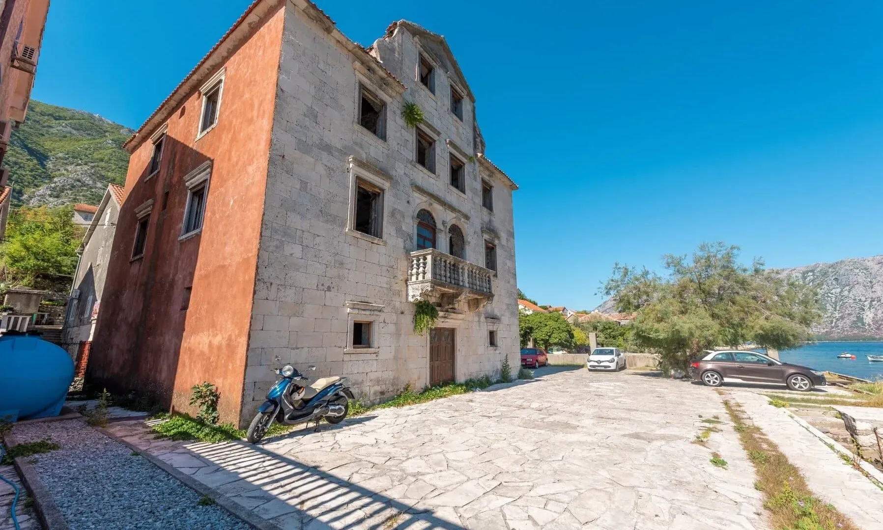Sale, house, 424m², Prčanj, Kotor