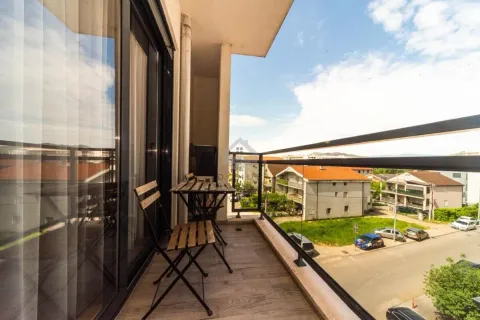 Izdavanje, trosoban stan, 95m², Dalmatinska ulica, Podgorica - image 20