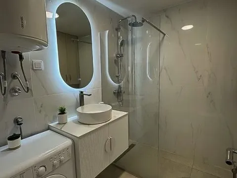 Prodaja, garsonjera, 75m², Bečići, Budva - image 9