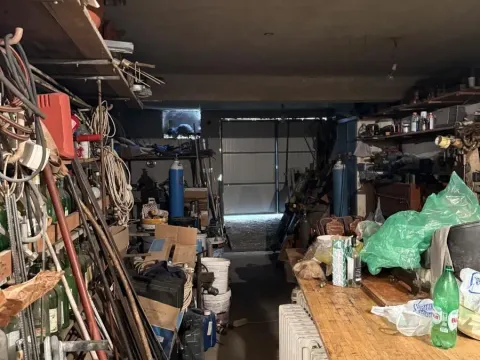 Prodaja, kuća, 650m², Kragujevac, Srbija - image 11