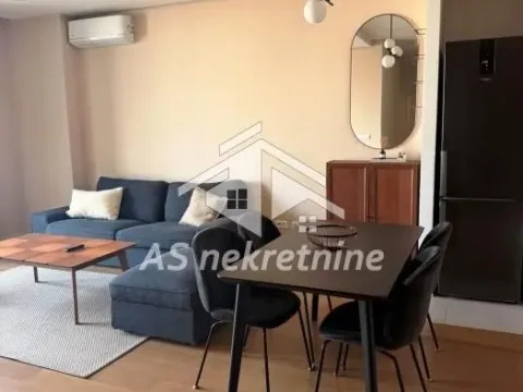 Izdavanje, trosoban stan, 90m², Savski Venac, Beograd - image 6