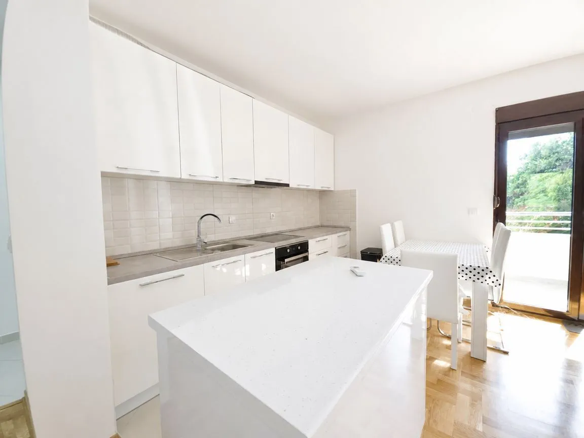 Sale, two bedroom apartment, 58m², Bečići, Budva