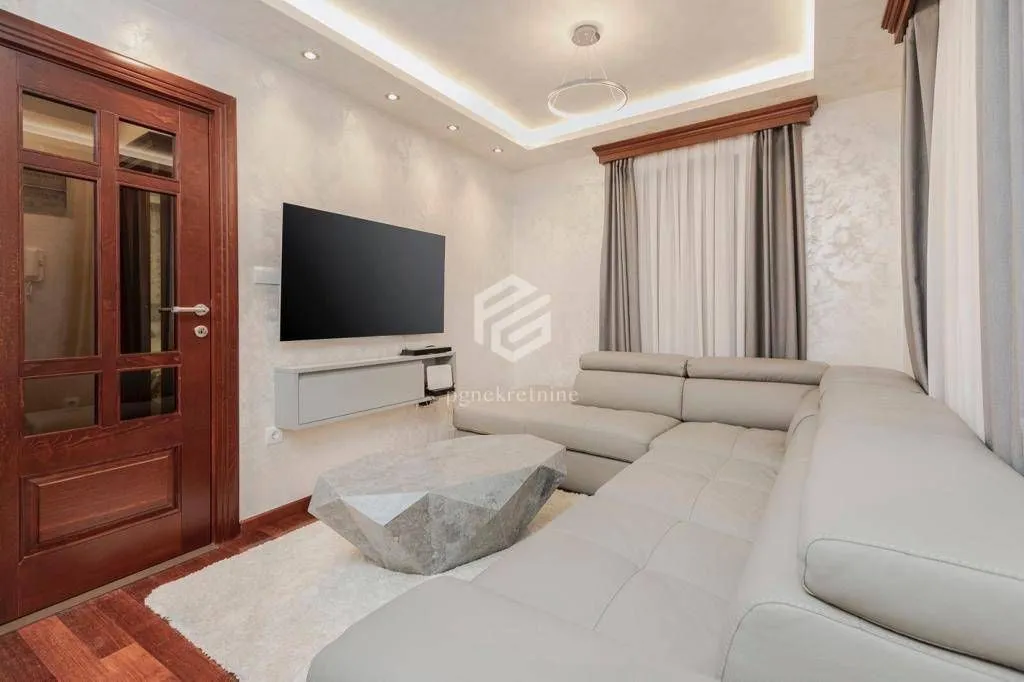 Sale, one bedroom apartment, 37m², Kotor, Crna Gora