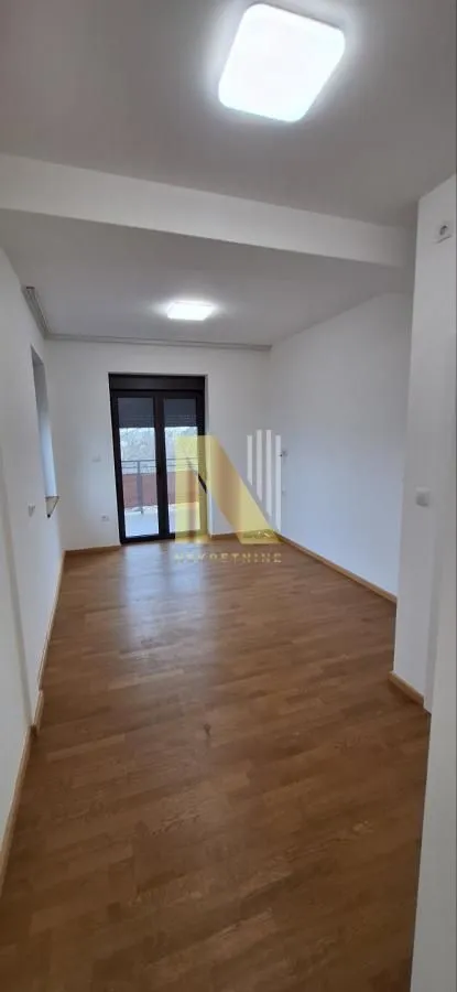 Rent, office space, 247m², Sremska Kamenica, Petrovaradin