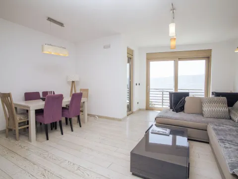 Izdavanje, dvosoban stan, 70m², Opatovo, Tivat - image 3