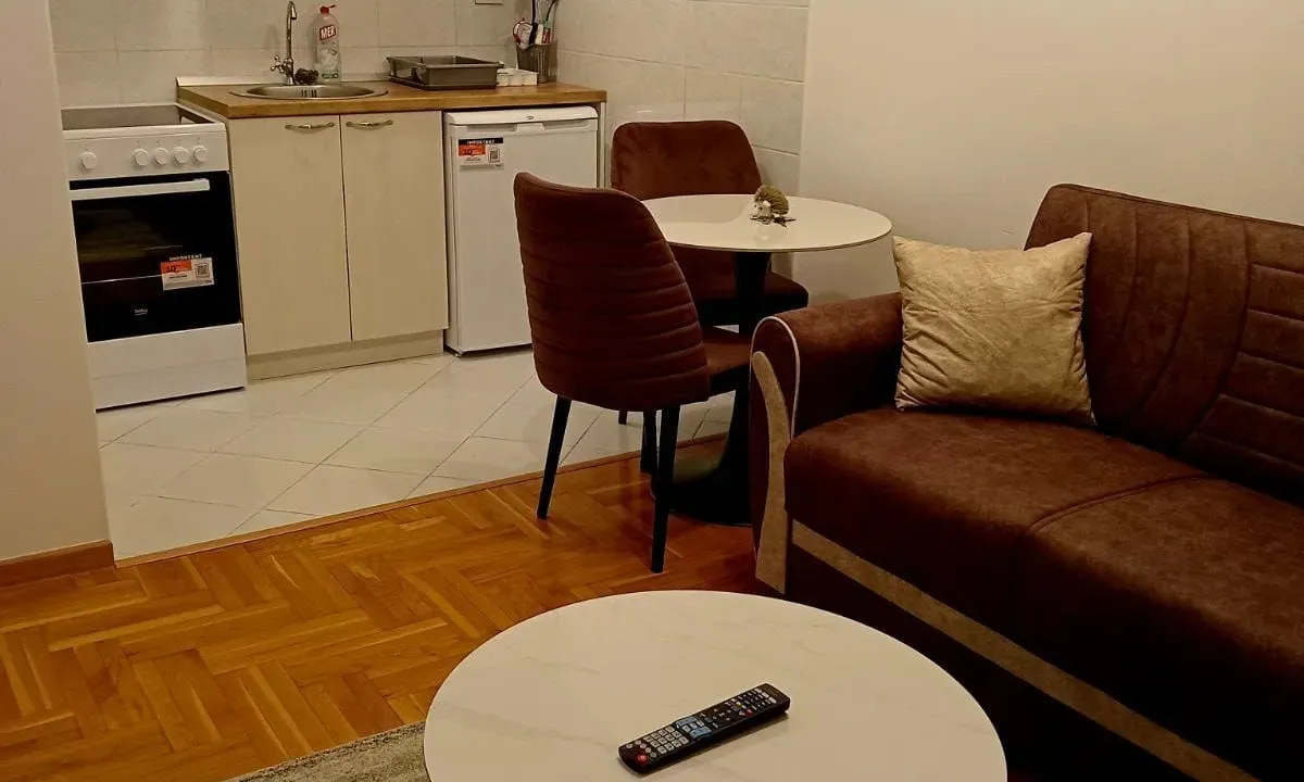 Izdavanje, jednosoban stan, 35m², City Kvart, Podgorica