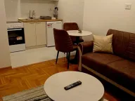 Izdavanje, jednosoban stan, 35m², City Kvart, Podgorica - image 1