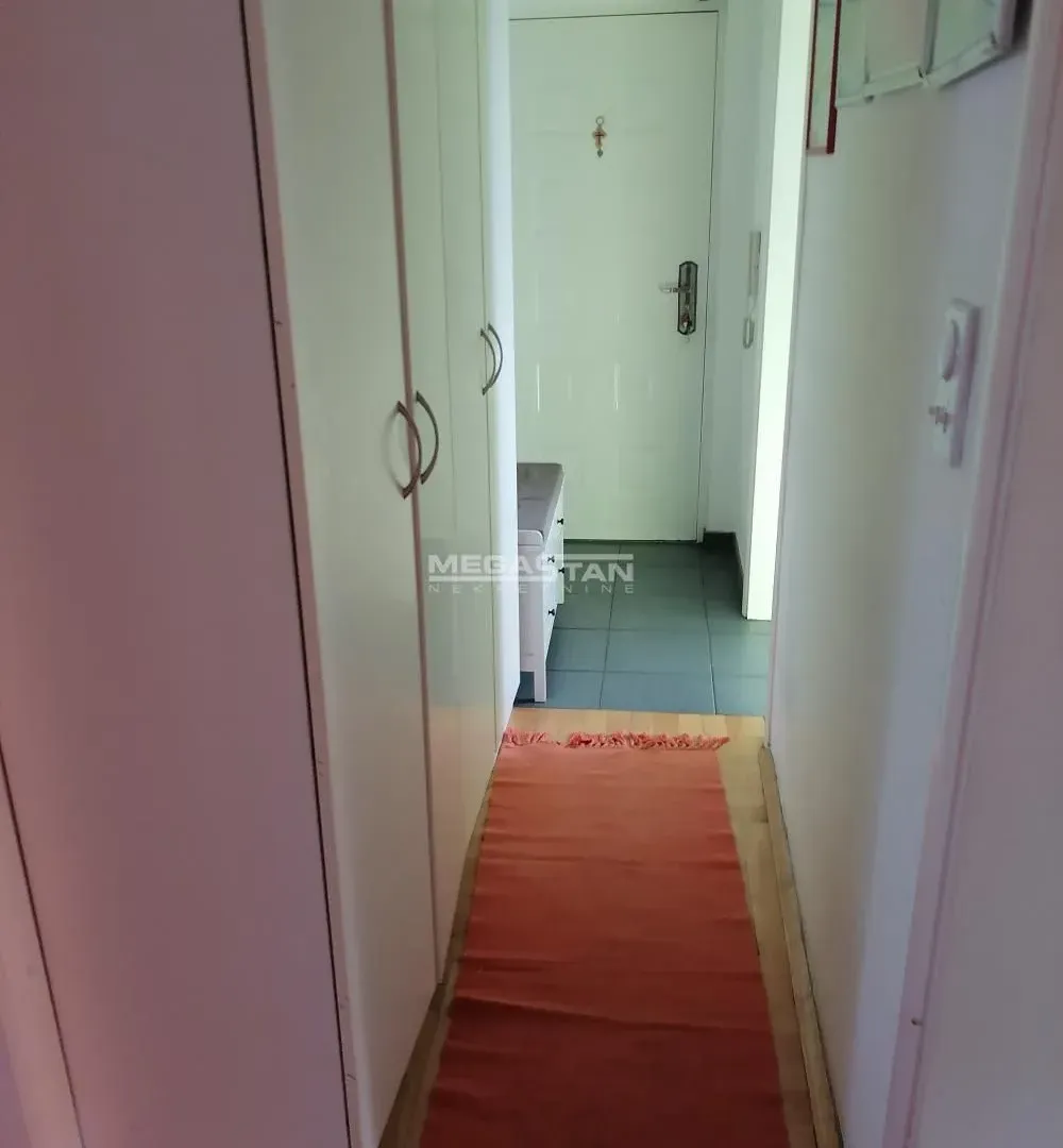 Prodaja, trosoban stan, 80m², Karaburma, Palilula Sve Podlokacije