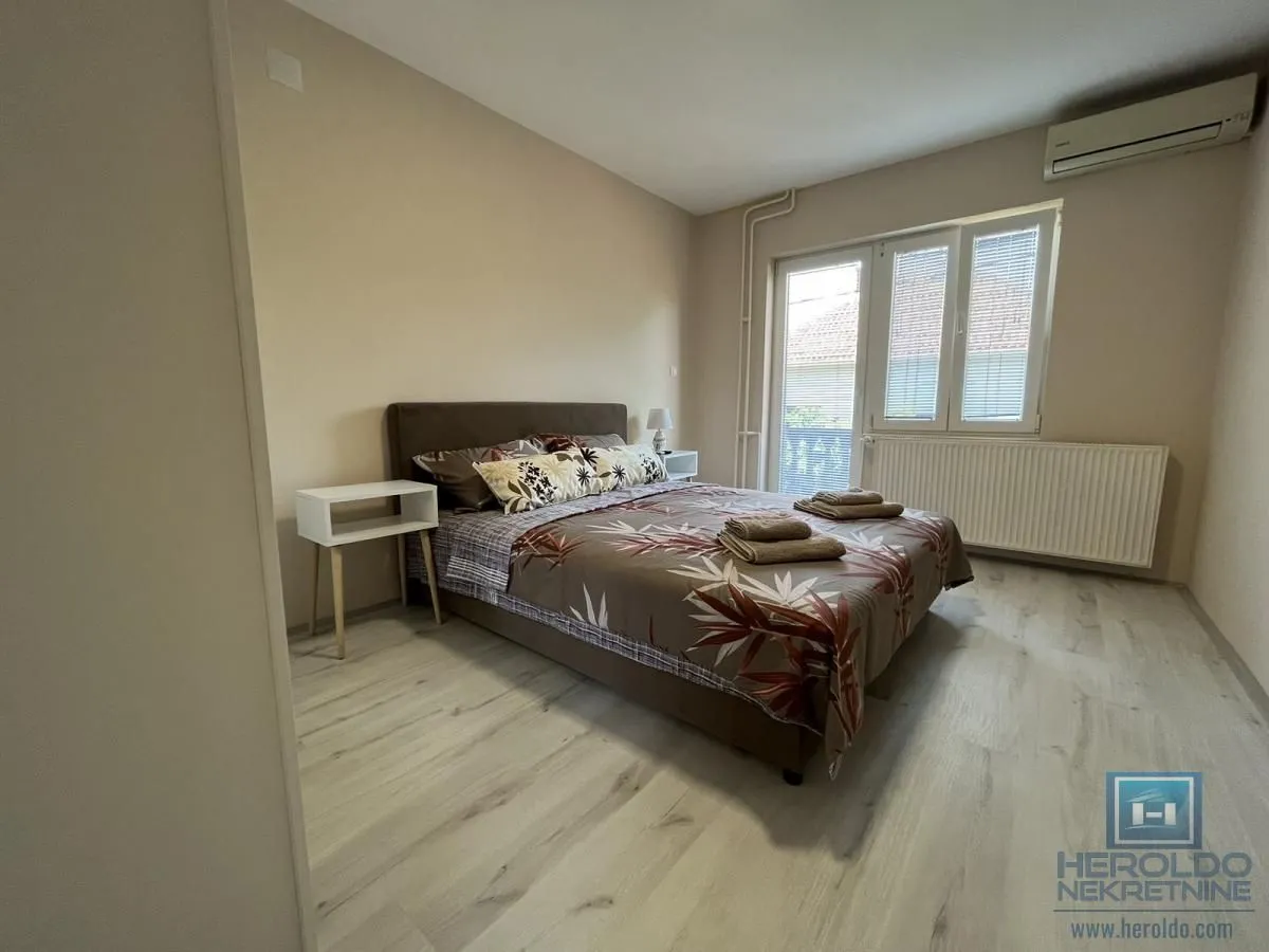 Prodaja, kuća, 400m², Tavrića obori, Jagodina