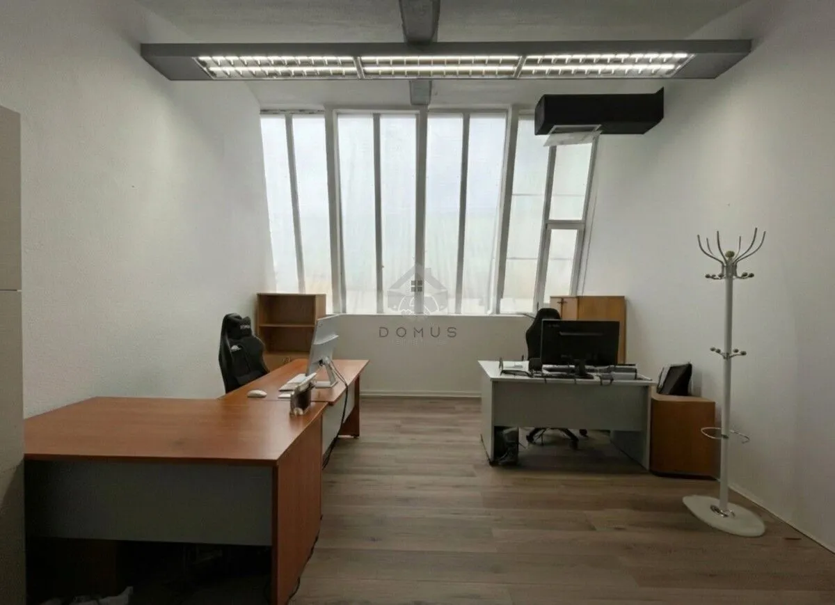 Rent, office space, 1850m², Zabjelo, Podgorica