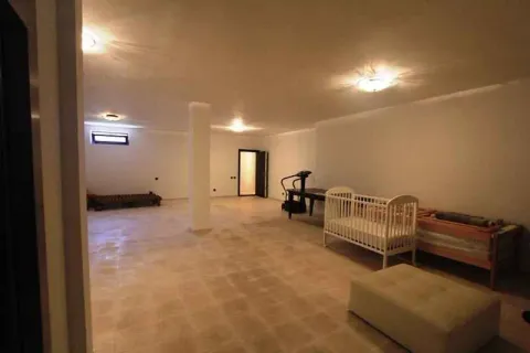 Prodaja, kuća, 700m², Petrovac, Budva - image 30