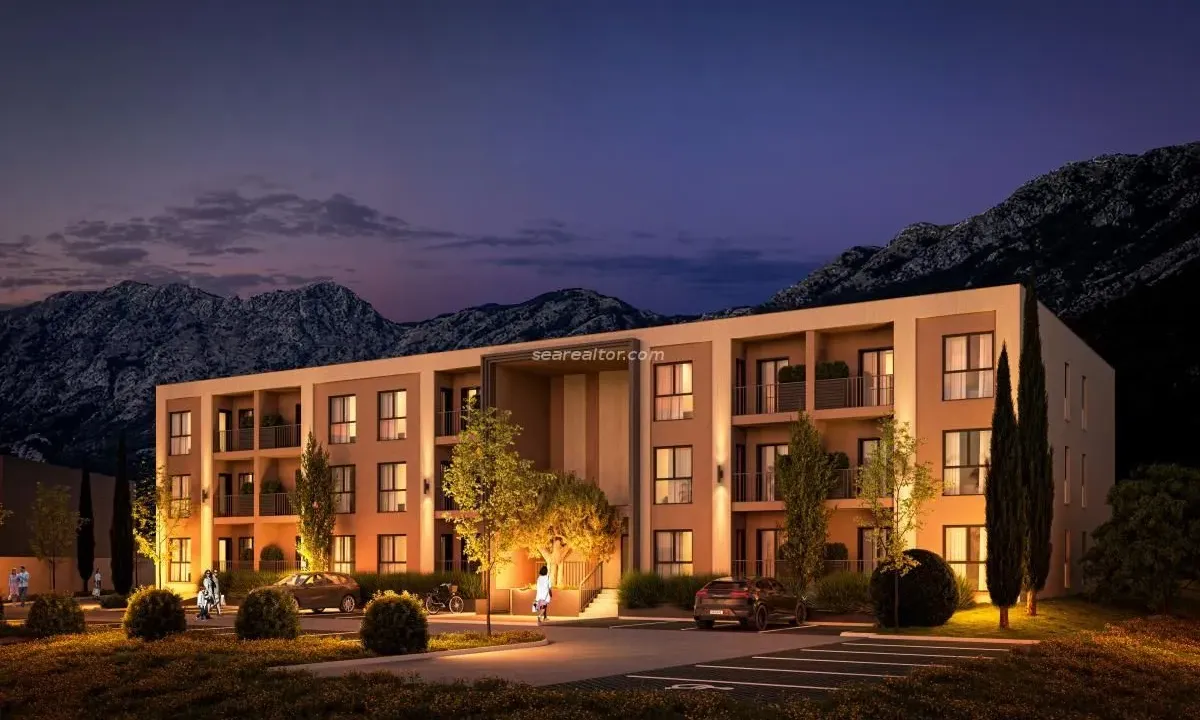 Prodaja, dvosoban stan, 65m², Radanovići, Kotor