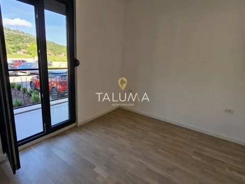 Sale, one bedroom apartment, 39m², Tološi, Podgorica - image 3