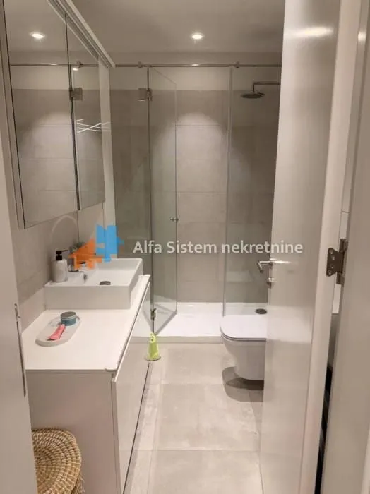 Rent, four bedroom apartment, 103m², Stari Grad, Beograd