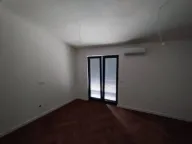 Izdavanje, jednosoban stan, 33m², Tivat, Crna Gora - image 7