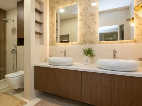 Izdavanje, trosoban stan, 145m², Momišići, Podgorica - image 16