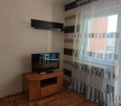 Izdavanje, jednosoban stan, 35m², Grbavica, Novi Sad Sve Podlokacije - image 2