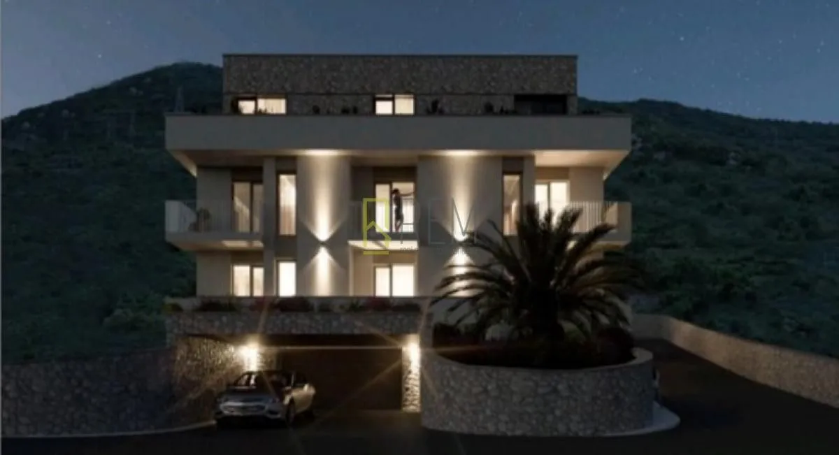 Sale, studio apartment, 27m², Kotor, Crna Gora