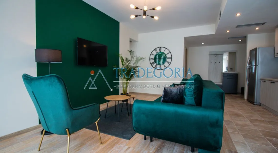 Prodaja, dvosoban stan, 75m², Dobrota, Kotor