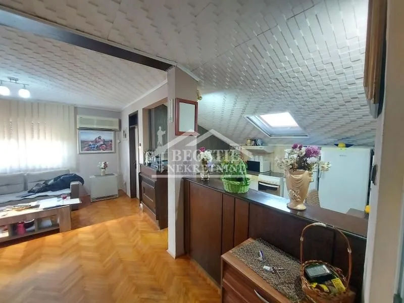 Prodaja, trosoban stan, 58m², Centar, Smederevo