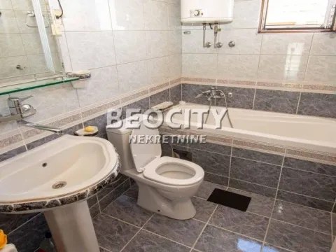 Prodaja, kuća, 357m², Sremčica, Beograd - image 15