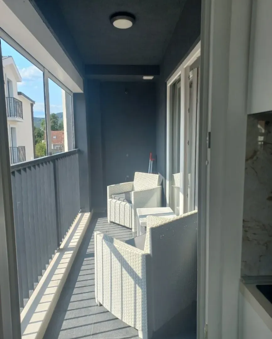 Rent, two bedroom apartment, 70m², Kalimanj, Tivat