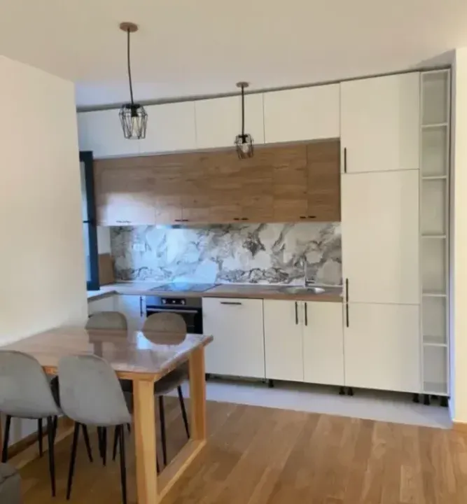 Izdavanje, dvosoban stan, 60m², City Kvart, Podgorica