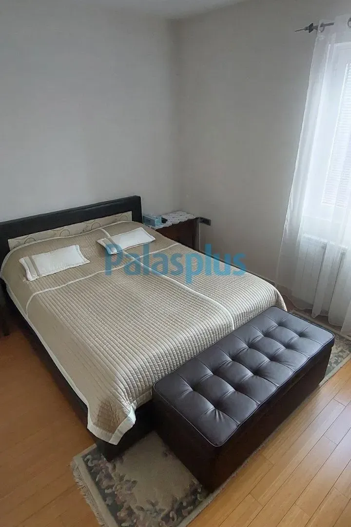 Prodaja, kuća, 337m², Stara Lipovica, Barajevo