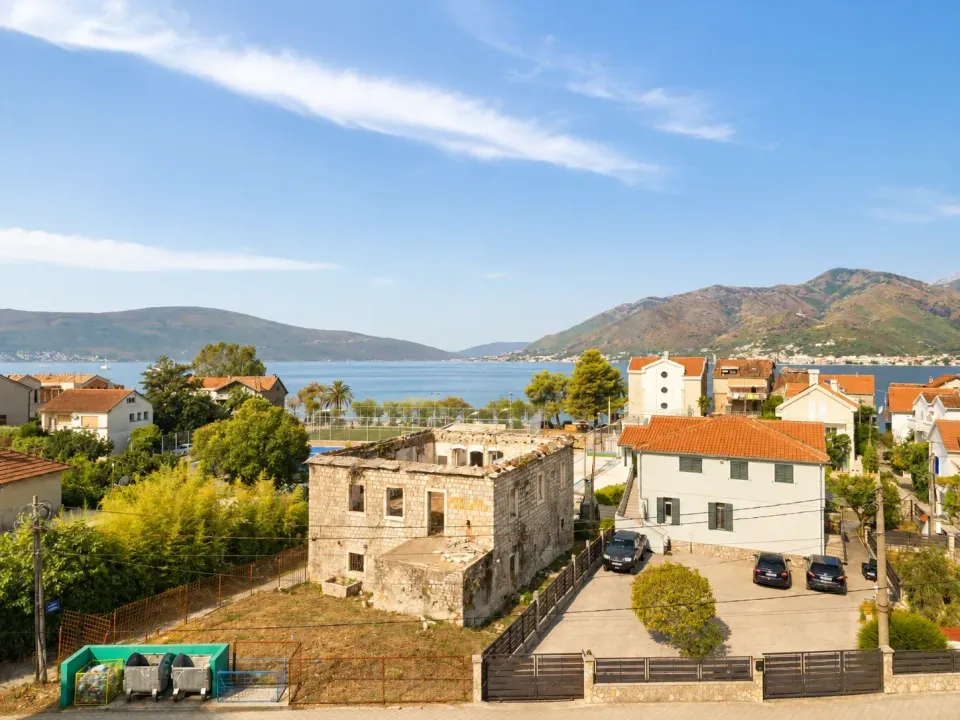 Rent, one bedroom apartment, 50m², Tivat, Crna Gora