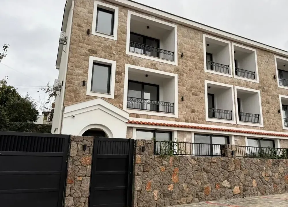 Prodaja, jednosoban stan, 62m², Radovići, Tivat