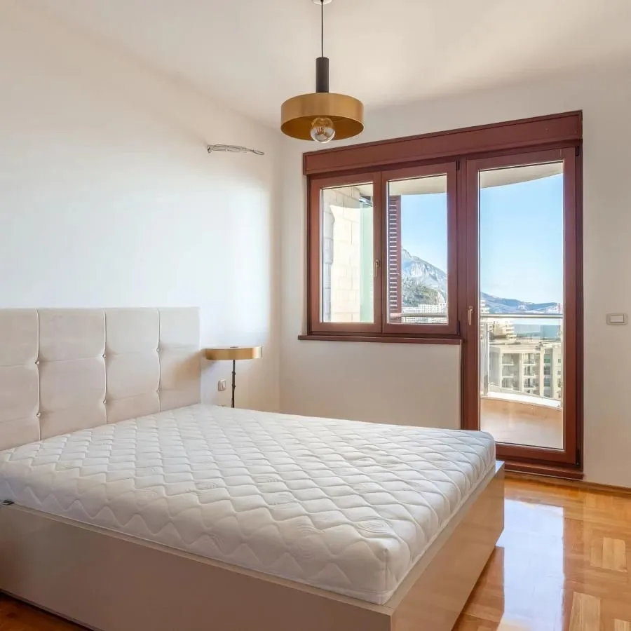 Sale, one bedroom apartment, 52m², Bečići, Budva