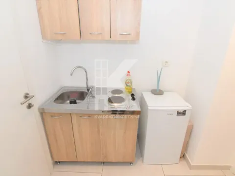 Izdavanje, poslovni prostor, 117m², Momišići, Podgorica - image 8