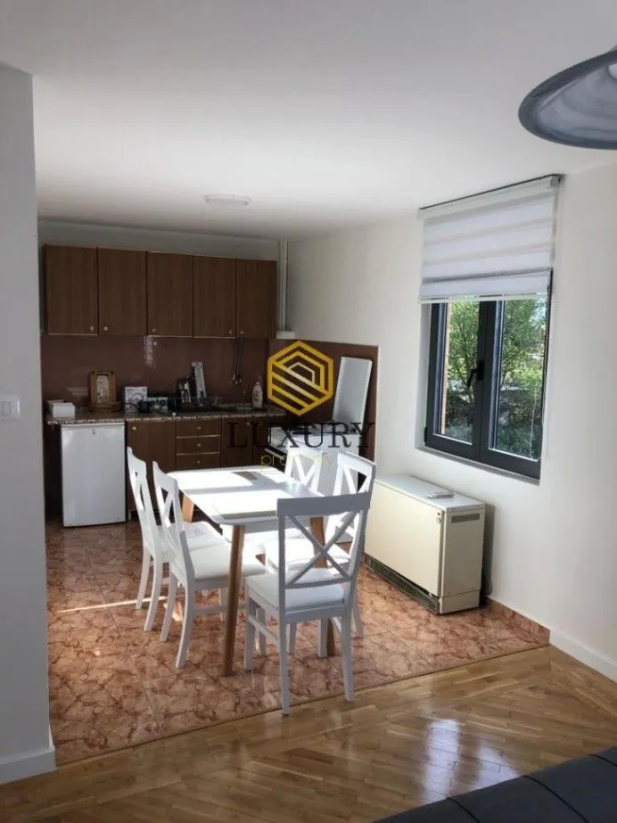 Izdavanje, dvosoban stan, 44m², Momišići, Podgorica