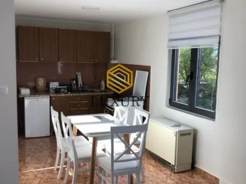 Izdavanje, dvosoban stan, 44m², Momišići, Podgorica - image 2